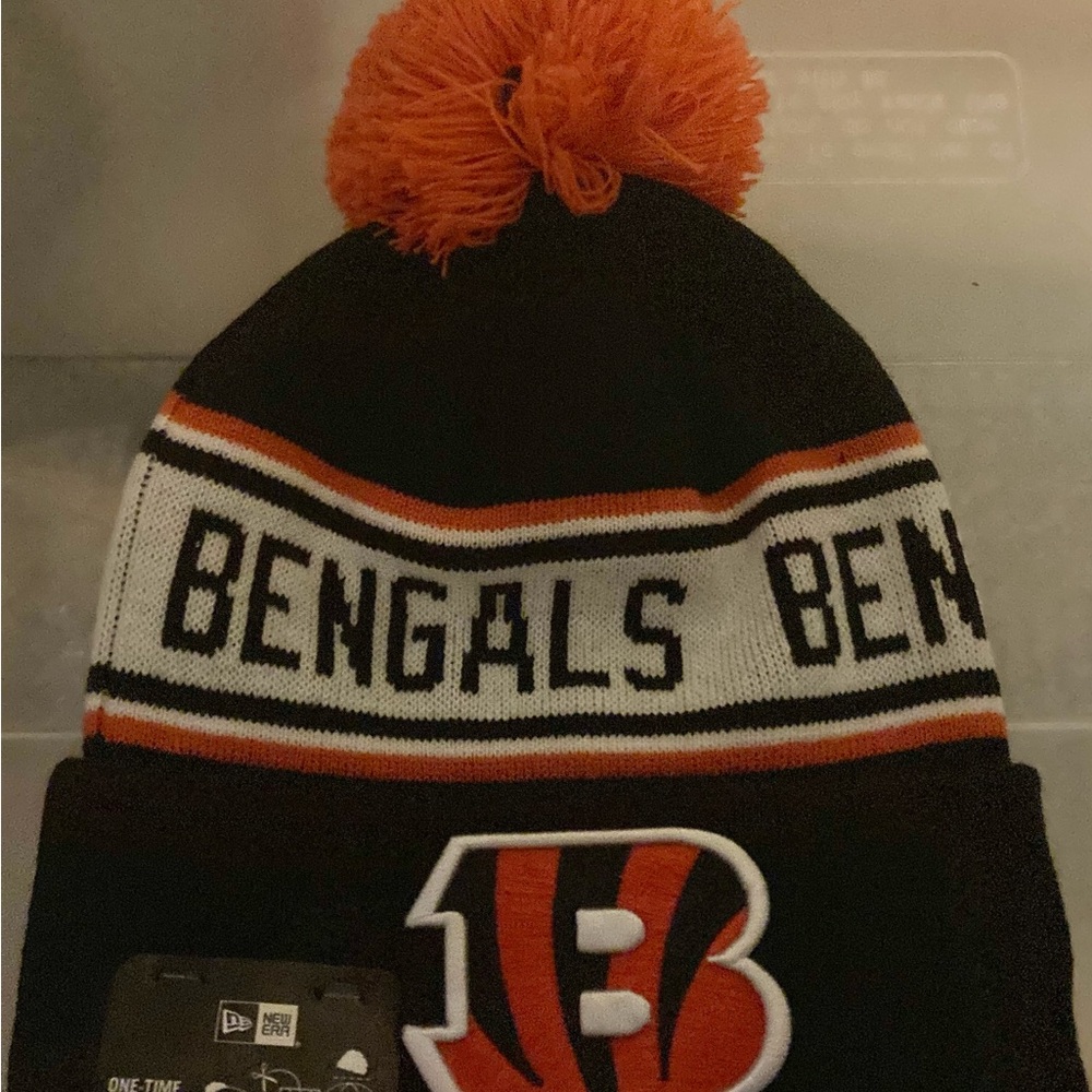 NFL New Era NWT Cincinnati Bengals Pom Beanie Black Orange White